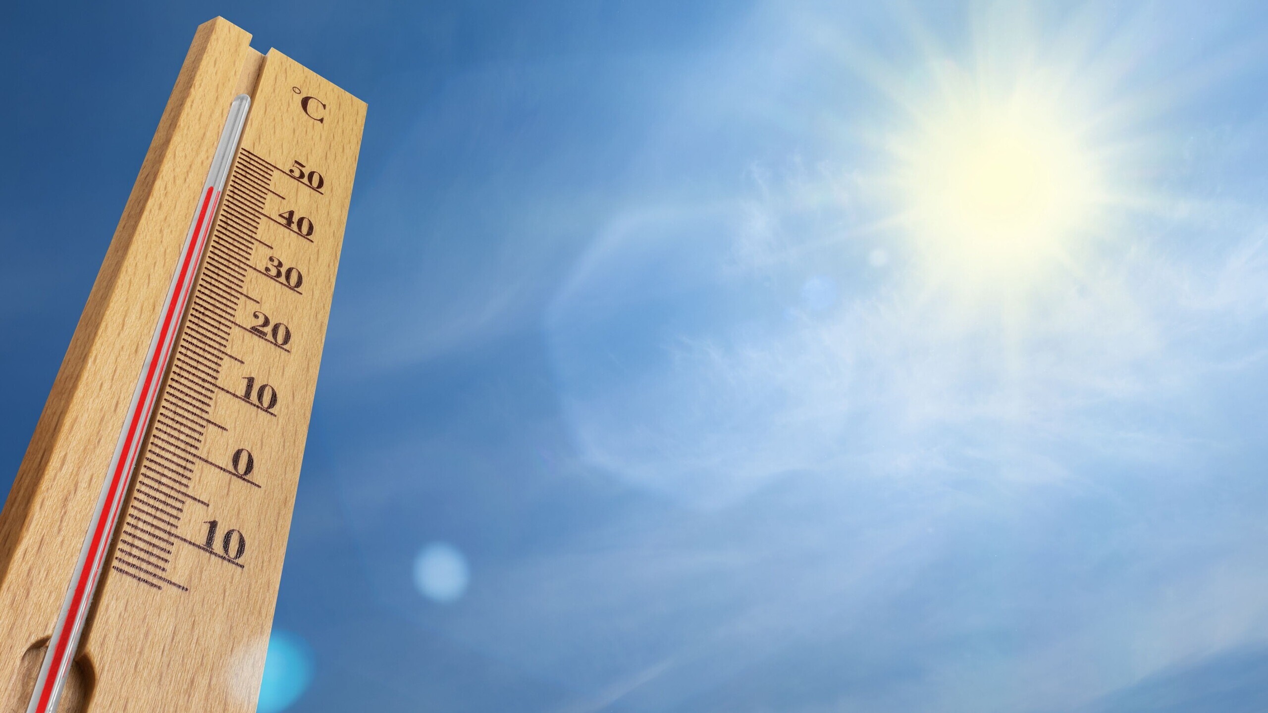 Thermometer en zon